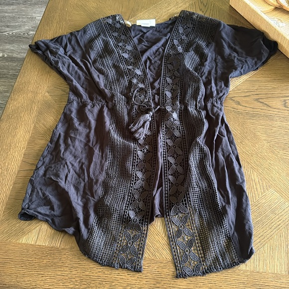 La Blanca Coastal Covers Kimono - Black, size medium, $103 - Picture 5 of 7